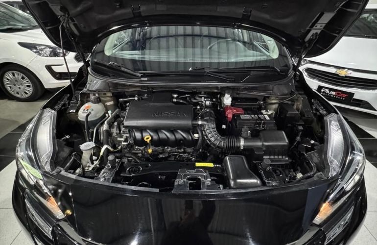 Nissan Versa 1.6 16V Advance - Foto #10