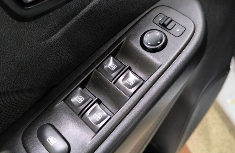 Renault Captur 1.6 16V Sce Life - Foto #10