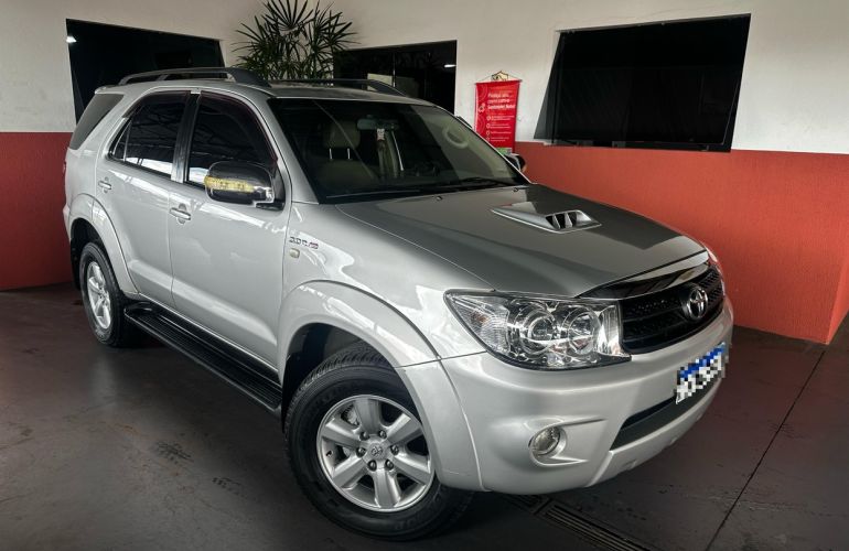 Toyota Hilux Sw4 3.0 Srv 4x4 7 Lugares 16V Turbo Intercooler - Foto #1