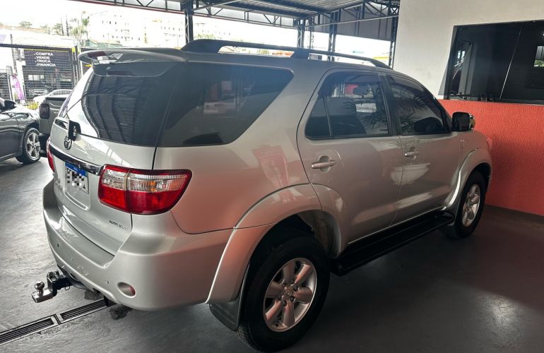 Toyota Hilux Sw4 3.0 Srv 4x4 7 Lugares 16V Turbo Intercooler - Foto #4