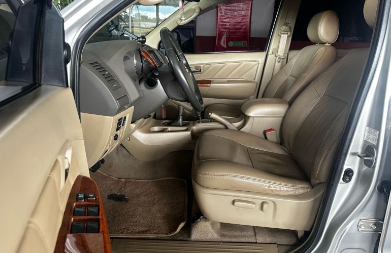 Toyota Hilux Sw4 3.0 Srv 4x4 7 Lugares 16V Turbo Intercooler - Foto #7