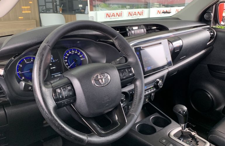 Toyota Hilux 2.8 TDI SRV CD 4x4 (Aut) - Foto #3