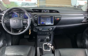 Toyota Hilux 2.8 TDI SRV CD 4x4 (Aut) - Foto #5