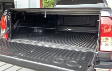 Toyota Hilux 2.8 TDI SRV CD 4x4 (Aut) - Foto #6