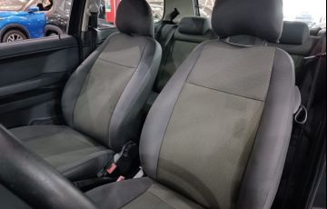 Volkswagen Fox 1.0 Mi 8v - Foto #9