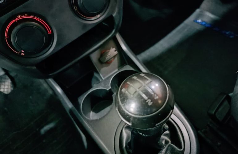 Volkswagen Fox 1.0 Mi 8v - Foto #10