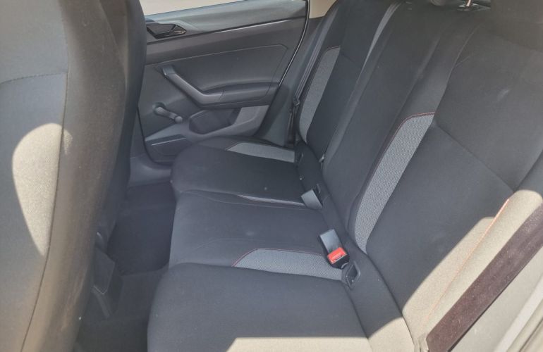 Volkswagen Polo 1.0 MPi Track - Foto #8