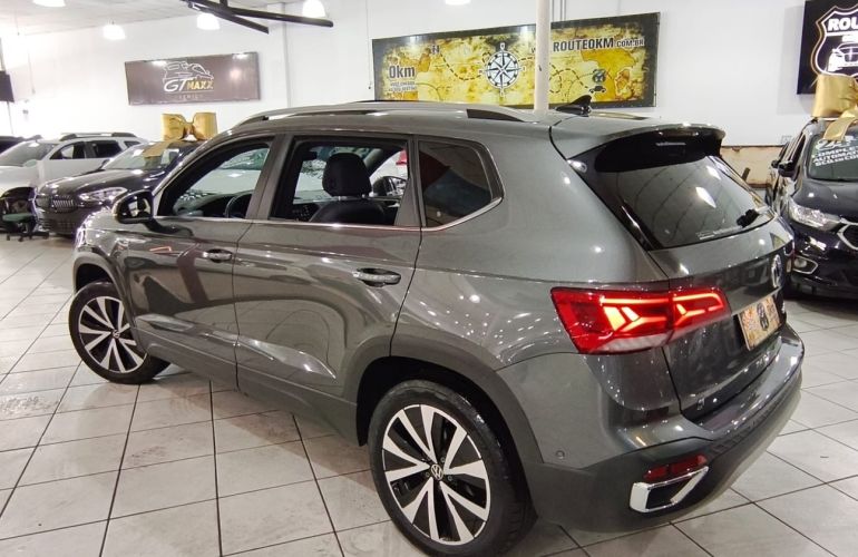 Volkswagen Taos 250 TSi Highline - Foto #6