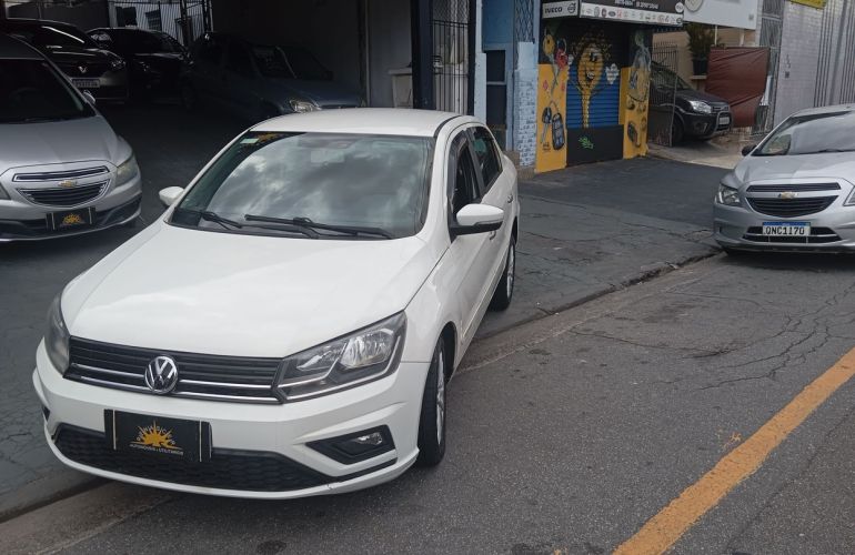 Volkswagen Voyage 1.6 Msi - Foto #3