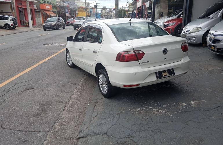 Volkswagen Voyage 1.6 Msi - Foto #10