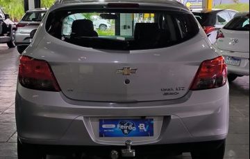 Chevrolet Onix 1.4 MPFi LTZ 8v - Foto #5