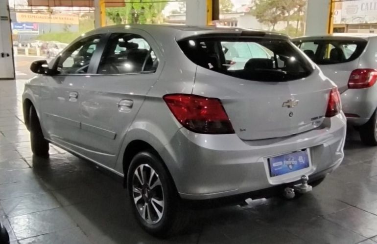 Chevrolet Onix 1.4 MPFi LTZ 8v - Foto #7