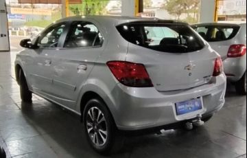 Chevrolet Onix 1.4 MPFi LTZ 8v - Foto #7