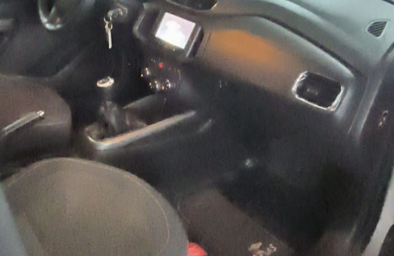 Chevrolet Onix 1.4 MPFi LTZ 8v - Foto #8