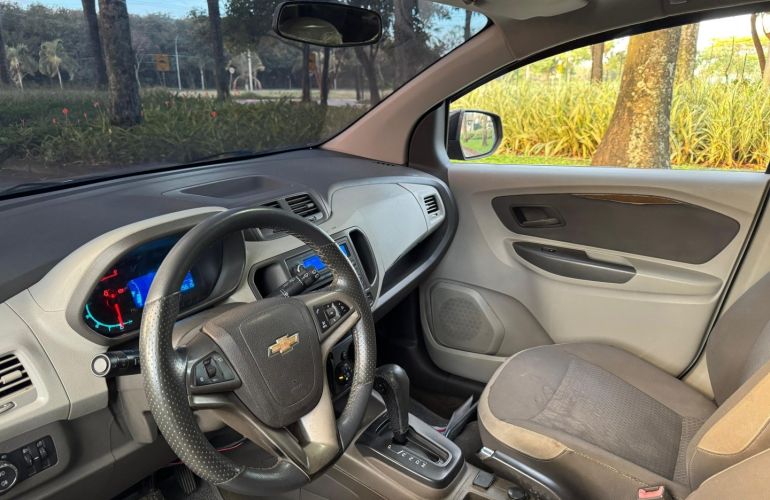 Chevrolet Spin 1.8 LT 8V Flex 4p Automático - Foto #8
