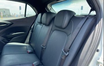 Fiat Argo 1.8 E.torq Hgt At6 - Foto #9