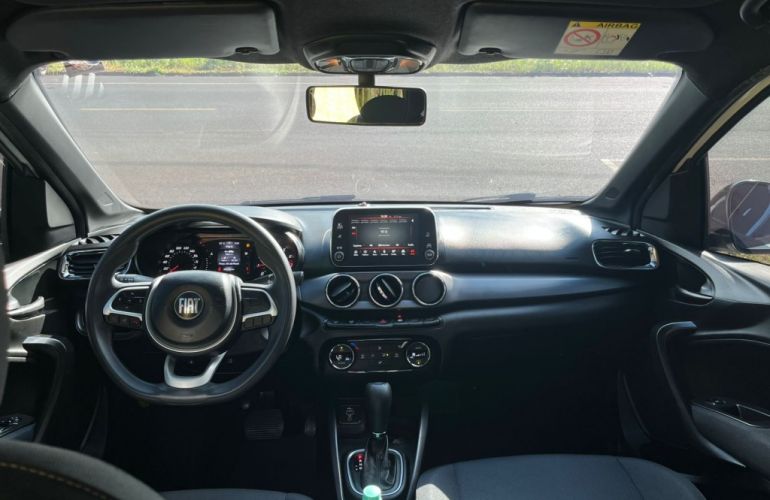 Fiat Argo 1.8 Trekking (Aut) - Foto #9