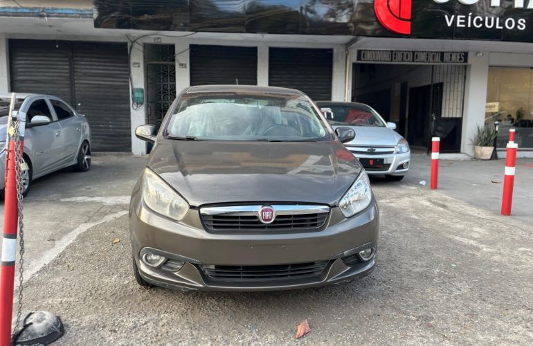 Fiat Grand Siena 1.4 MPi Attractive 8V Flex 4p Manual - Foto #2