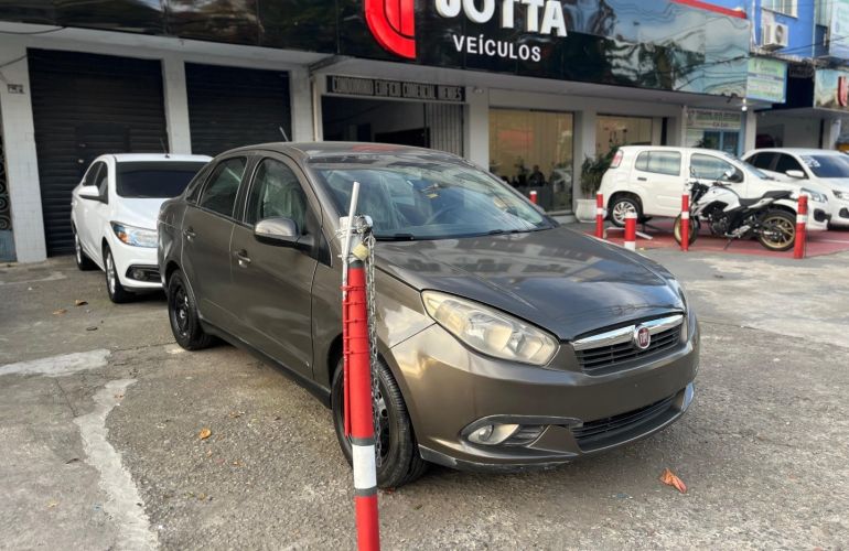 Fiat Grand Siena 1.4 MPi Attractive 8V Flex 4p Manual - Foto #3