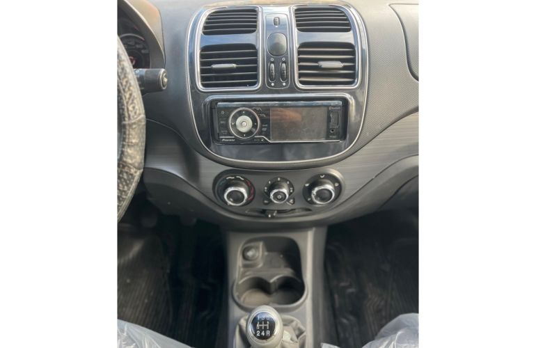 Fiat Grand Siena 1.4 MPi Attractive 8V Flex 4p Manual - Foto #7