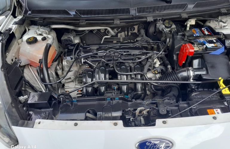Ford Ka 1.5 Sigma SE Trail - Foto #6