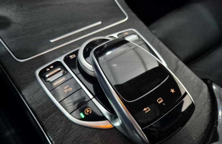 Mercedes-Benz C 250 Sport Coupe - Foto #10