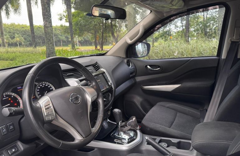 Nissan Frontier 2.3 16V Turbo Diesel Attack CD 4x4 Automático - Foto #6