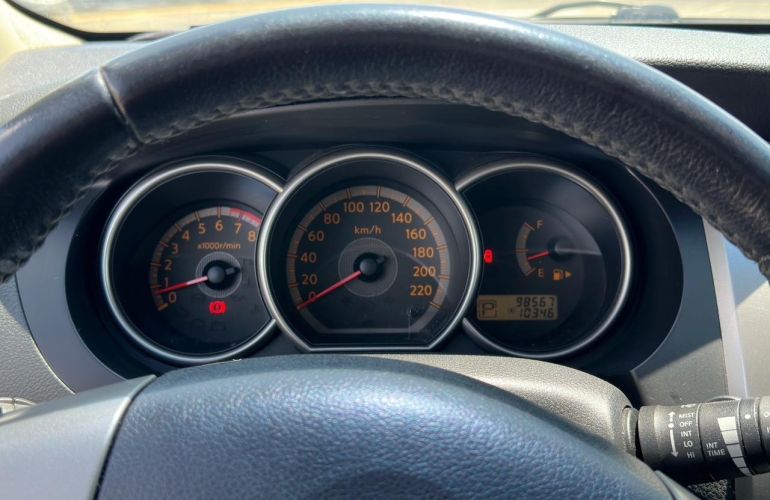 Nissan Livina 1.8 SL 16v - Foto #6