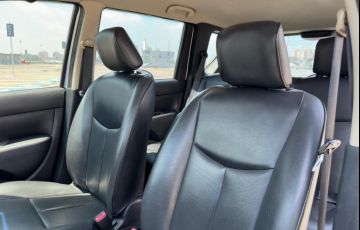 Nissan Livina 1.8 SL 16v - Foto #8