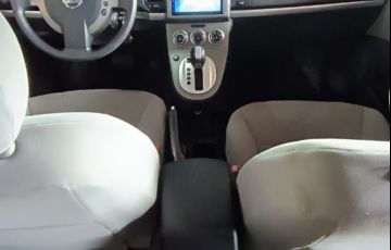 Nissan Sentra 2.0 16V - Foto #8