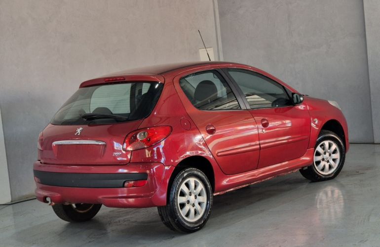 Peugeot 207 Hatch XR 1.4 8V (flex) 4p - Foto #4