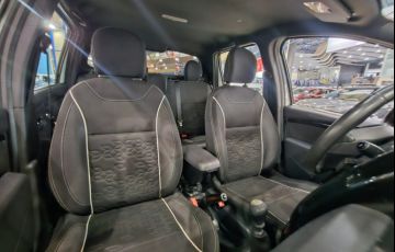 Renault Duster Oroch 2.0 16V Dynamique - Foto #8