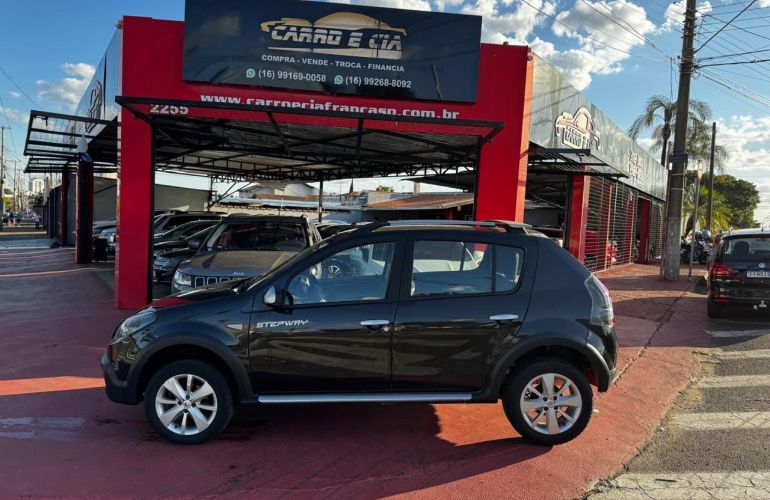 Renault Sandero 1.6 Stepway 16v - Foto #2