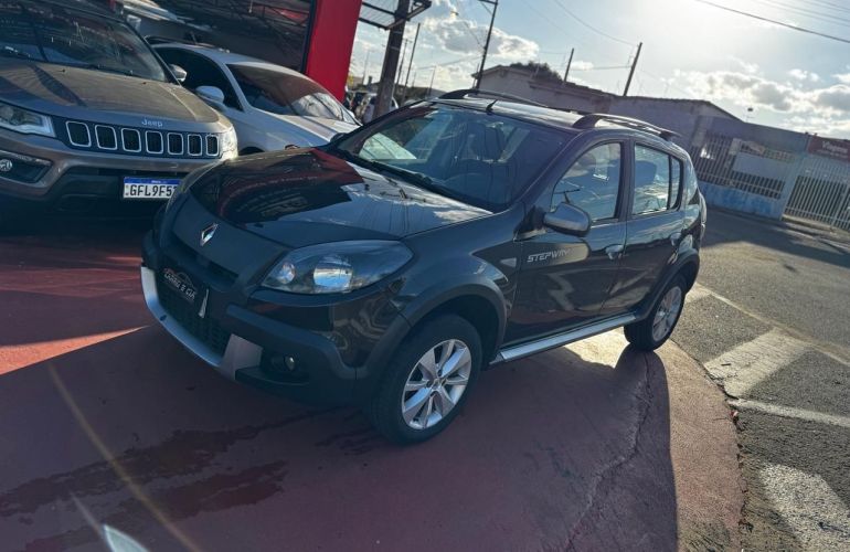 Renault Sandero 1.6 Stepway 16v - Foto #6