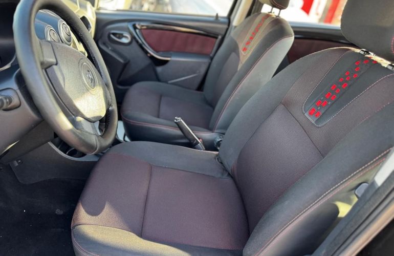 Renault Sandero 1.6 Stepway 16v - Foto #8