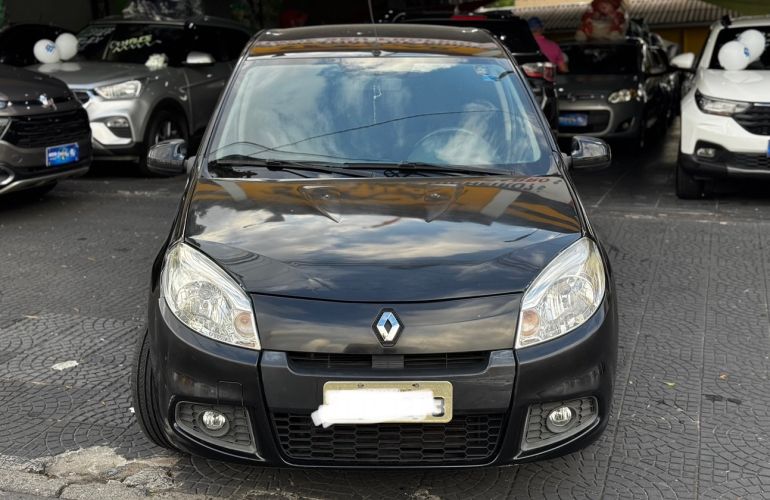 Renault Sandero 1.6 Privilege 16v - Foto #2