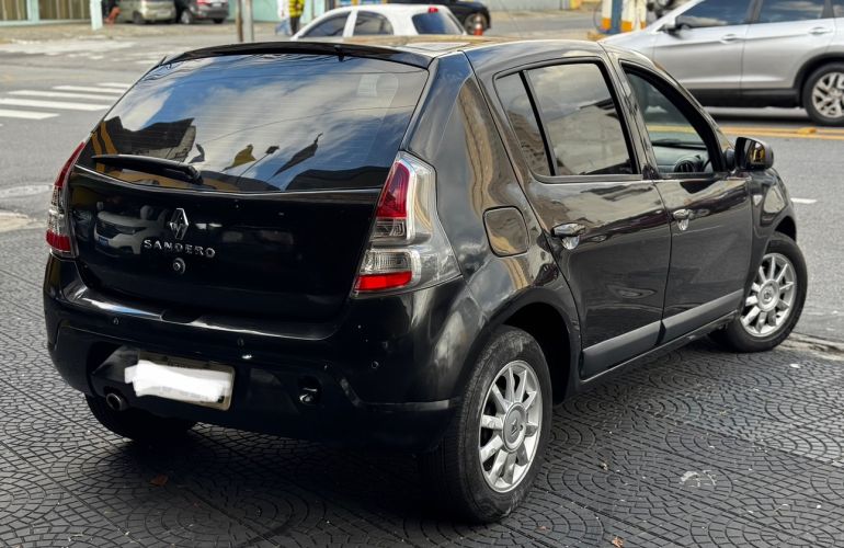 Renault Sandero 1.6 Privilege 16v - Foto #3