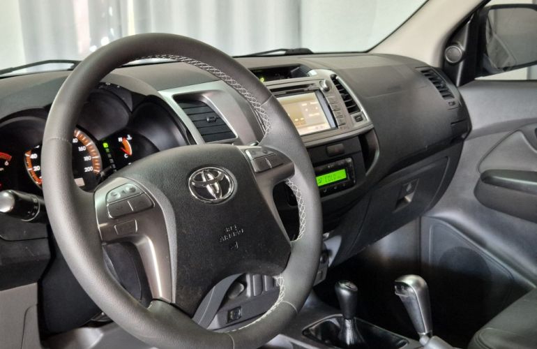 Toyota Hilux 3.0 TDI 4x4 CD SR (Aut) - Foto #6