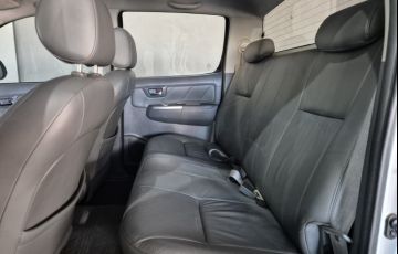 Toyota Hilux 3.0 TDI 4x4 CD SR (Aut) - Foto #8