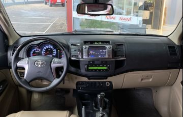 Toyota Hilux SW4 3.0 TDI 4x4 SRV 7L - Foto #5
