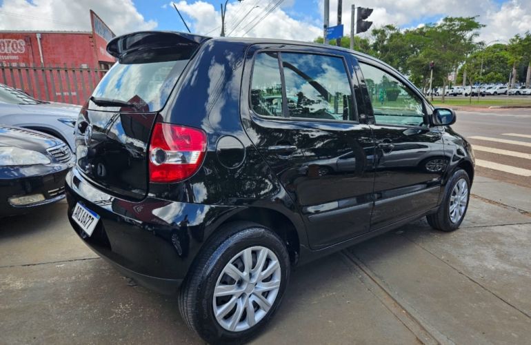 Volkswagen Fox 1.0 8V (Flex) 4p - Foto #8
