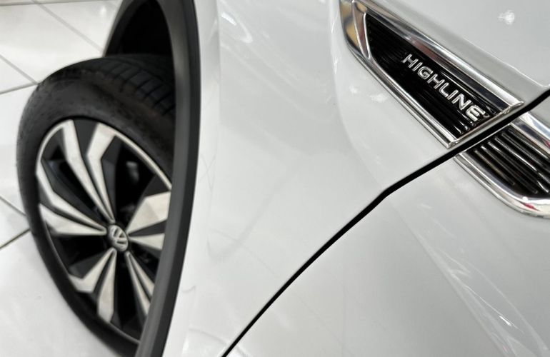 Volkswagen T-cross 1.4 250 TSi Total Highline - Foto #5