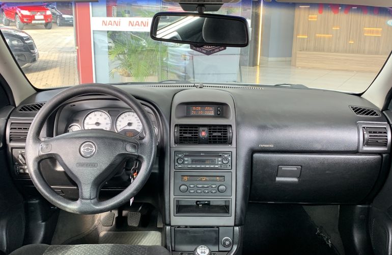 Chevrolet Astra Sedan Advantage 2.0 (Flex) - Foto #5