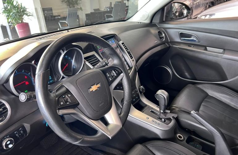 Chevrolet Cruze 1.8 LT Sport6 16v - Foto #4