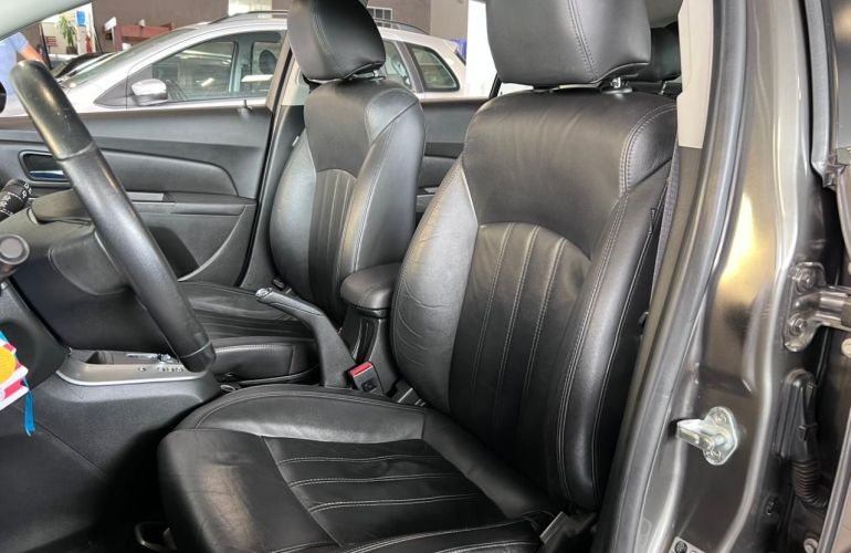 Chevrolet Cruze 1.8 LT Sport6 16v - Foto #5