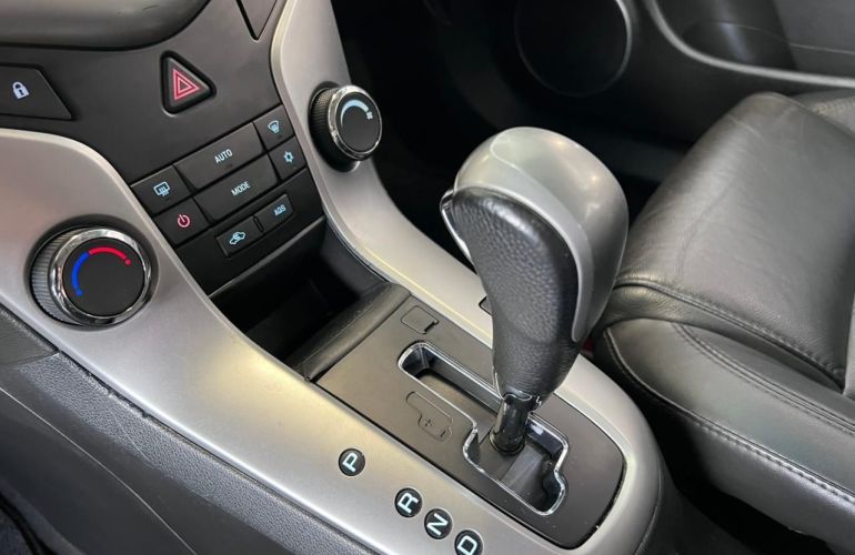 Chevrolet Cruze 1.8 LT Sport6 16v - Foto #10