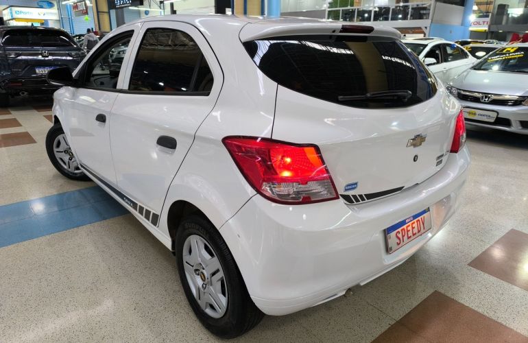 Chevrolet Onix 1.0 MPFi Joy 8v - Foto #6