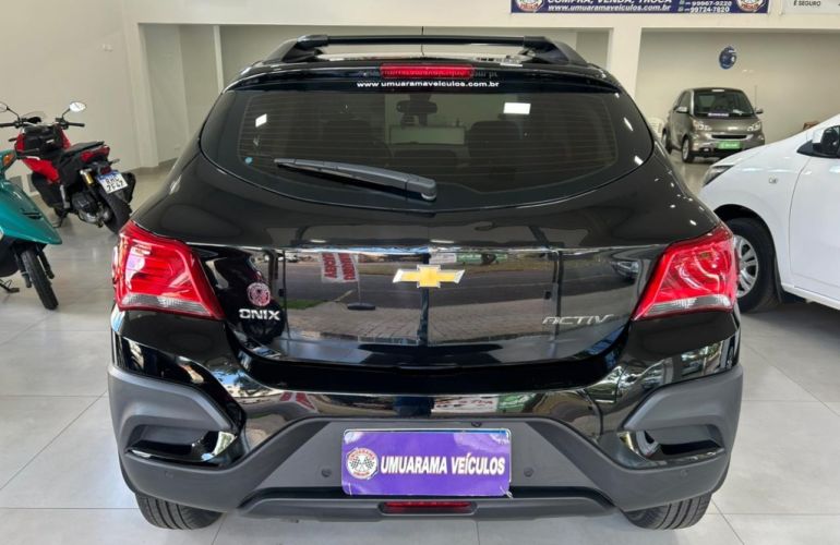 Chevrolet Onix 1.4 Activ SPE/4 (Aut) - Foto #5