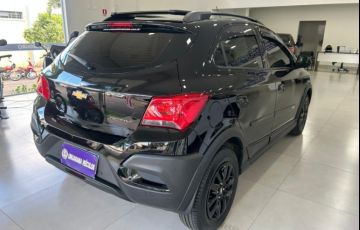 Chevrolet Onix 1.4 Activ SPE/4 (Aut) - Foto #6