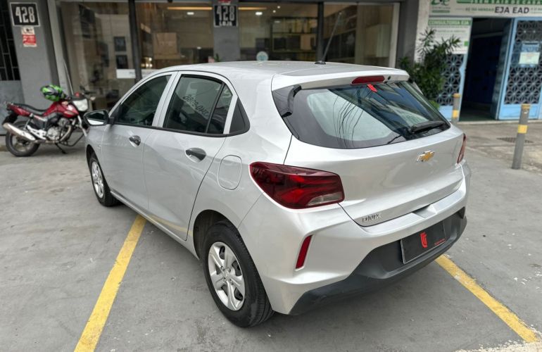 Chevrolet Onix 1.0 Flex Manual - Foto #5